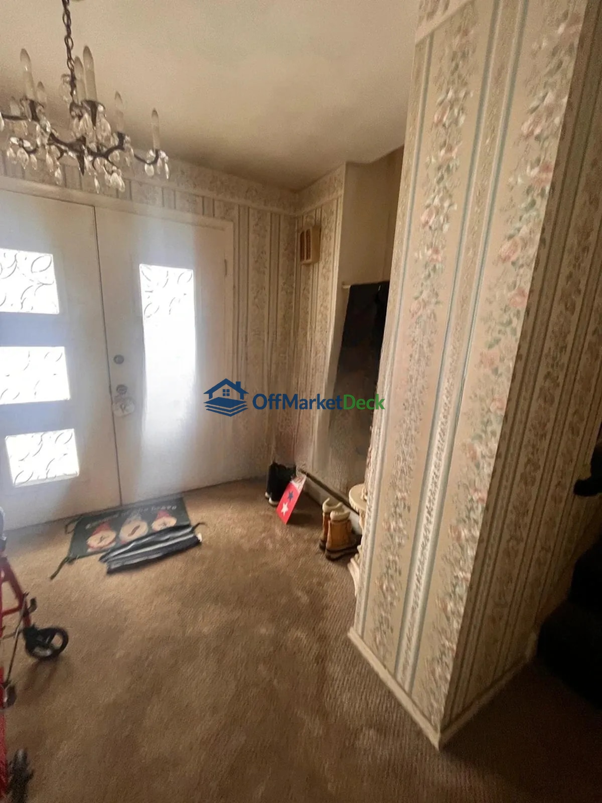 Off-market house in Rochester, New York — 3 beds, 1.5 baths, $119,900 — photo 4 of 8
