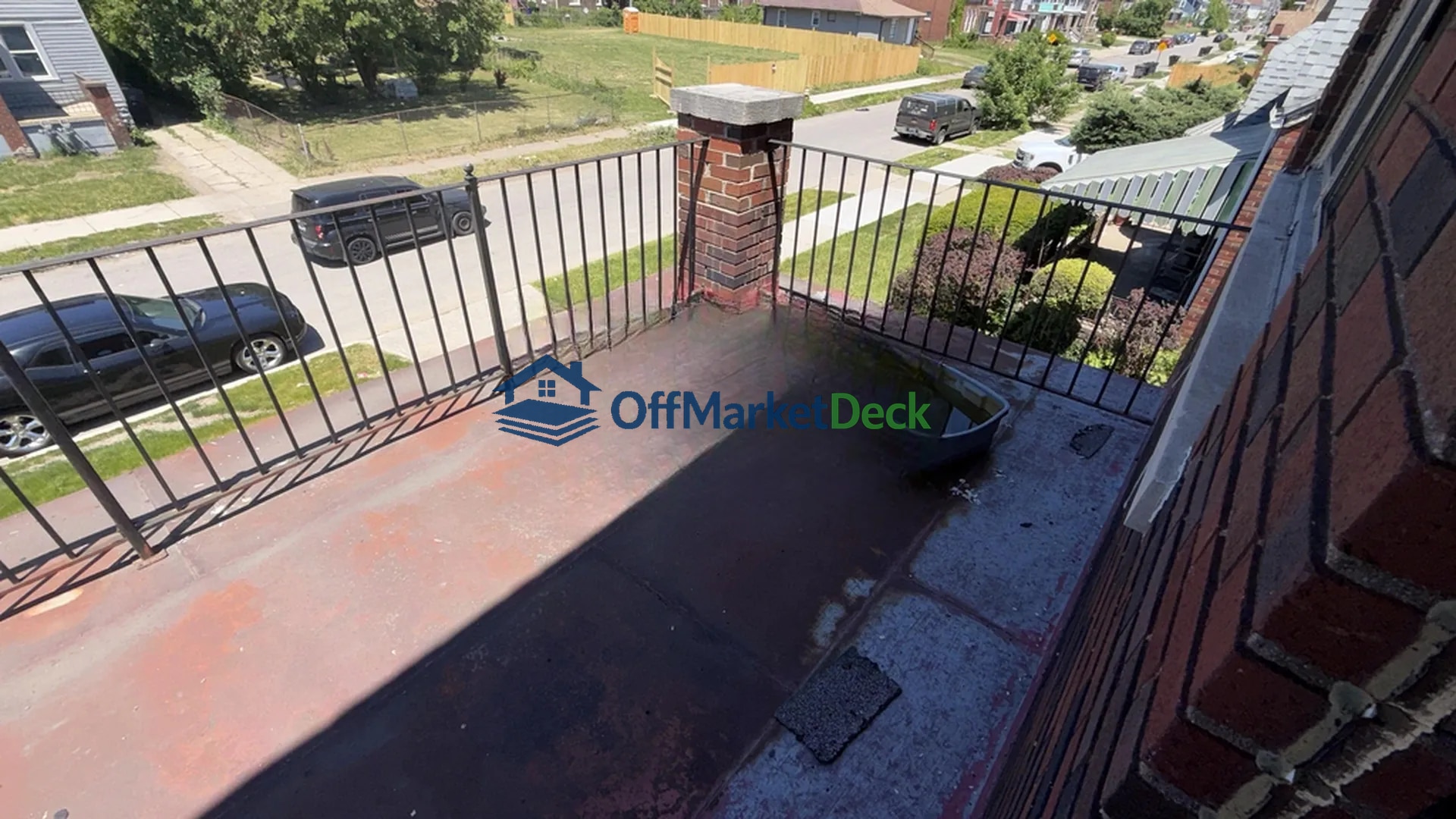 Off-market duplex in Detroit, Michigan — 6 beds, 4 baths, $36,900 — photo 6 of 8