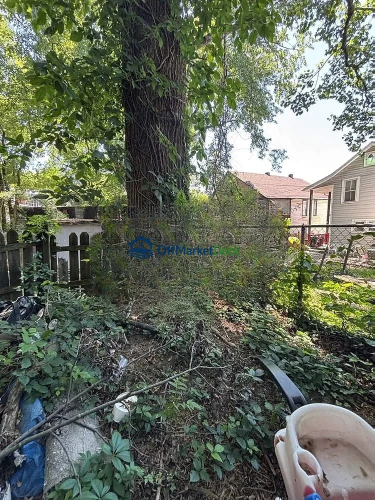 Off-market house in Cumberland, Maryland — 3 beds, 2 baths, $42,050 — photo 6 of 8