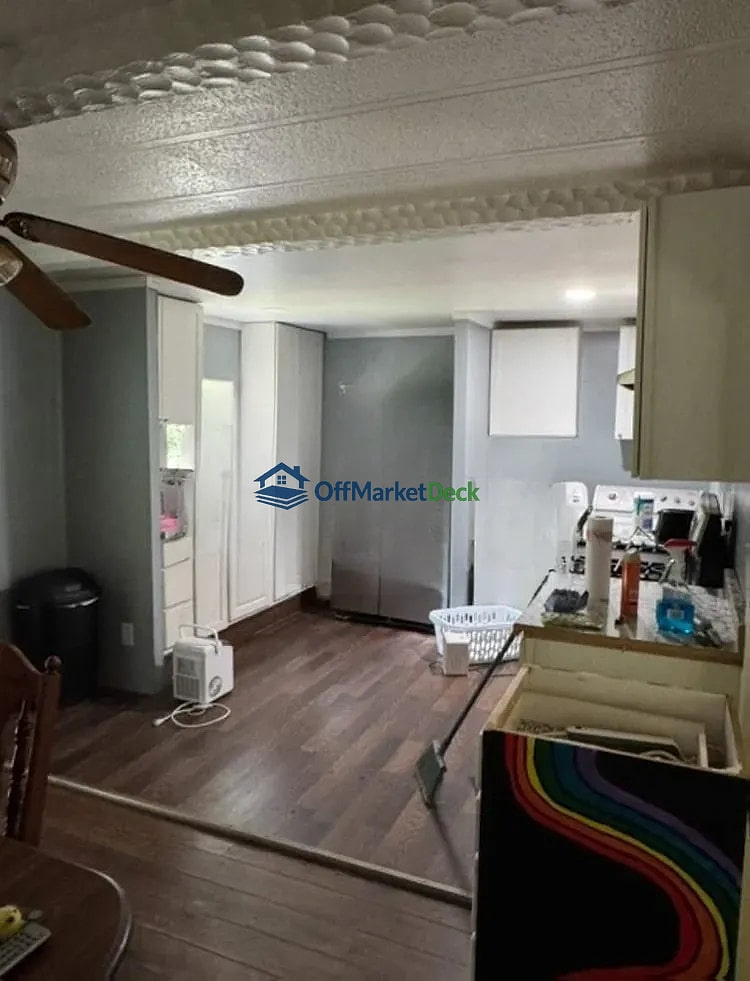 Off-market house in Temple, Georgia — 3 beds, 2 baths, $138,000 — photo 7 of 8