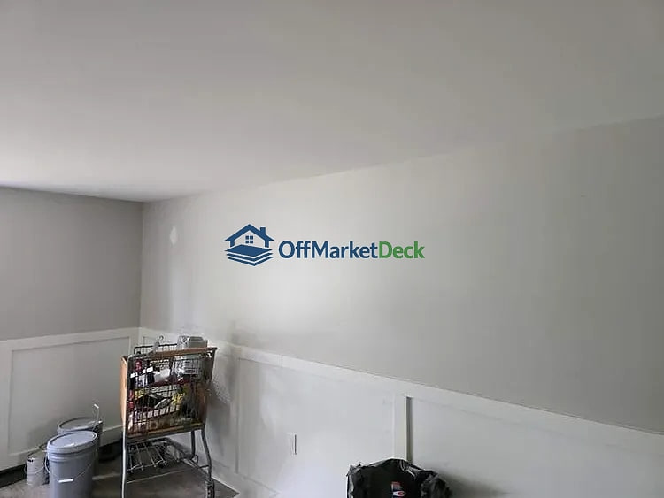 Off-market house in Wilmington, Delaware — 5 beds, 3 baths, $475,000 — photo 5 of 8