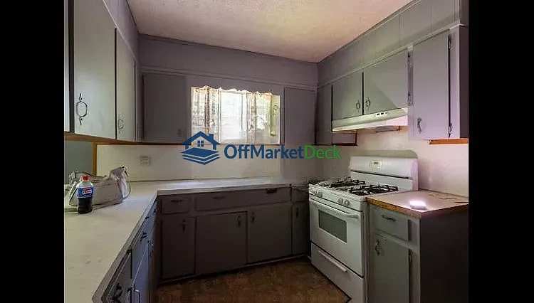 Off-market house in Marietta, Georgia — 3 beds, 1.5 baths, $220,000 — photo 8 of 8