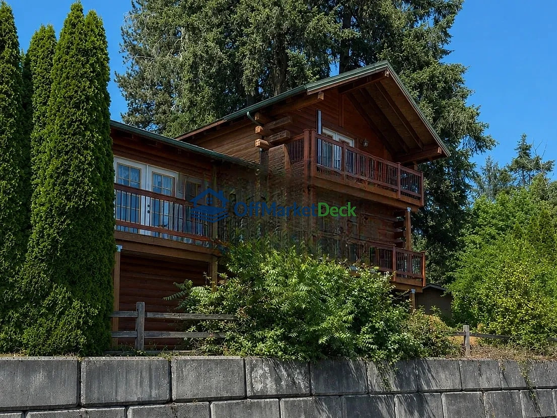 Off-market house in La Center, Washington — 4 beds, 2.5 baths, $349,000 - Blurred background Image