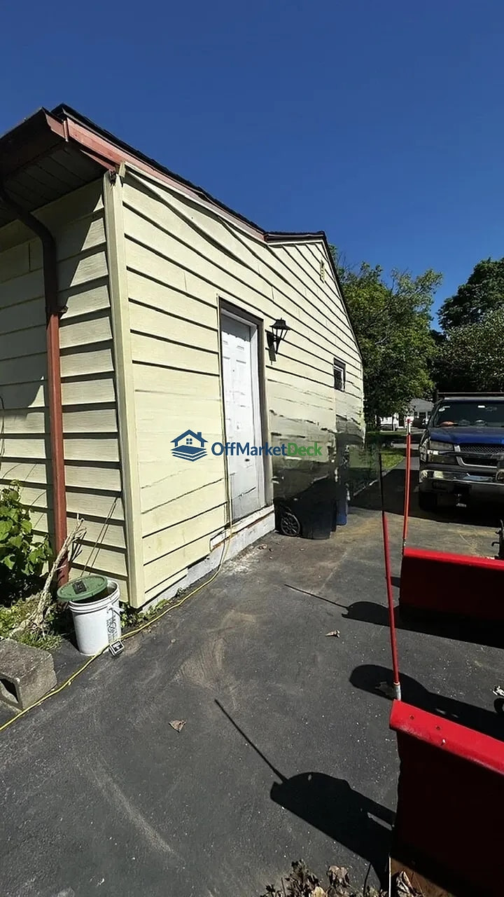 Off-market house in Rochester, New York — 3 beds, 1 bath, $64,900 — photo 4 of 8