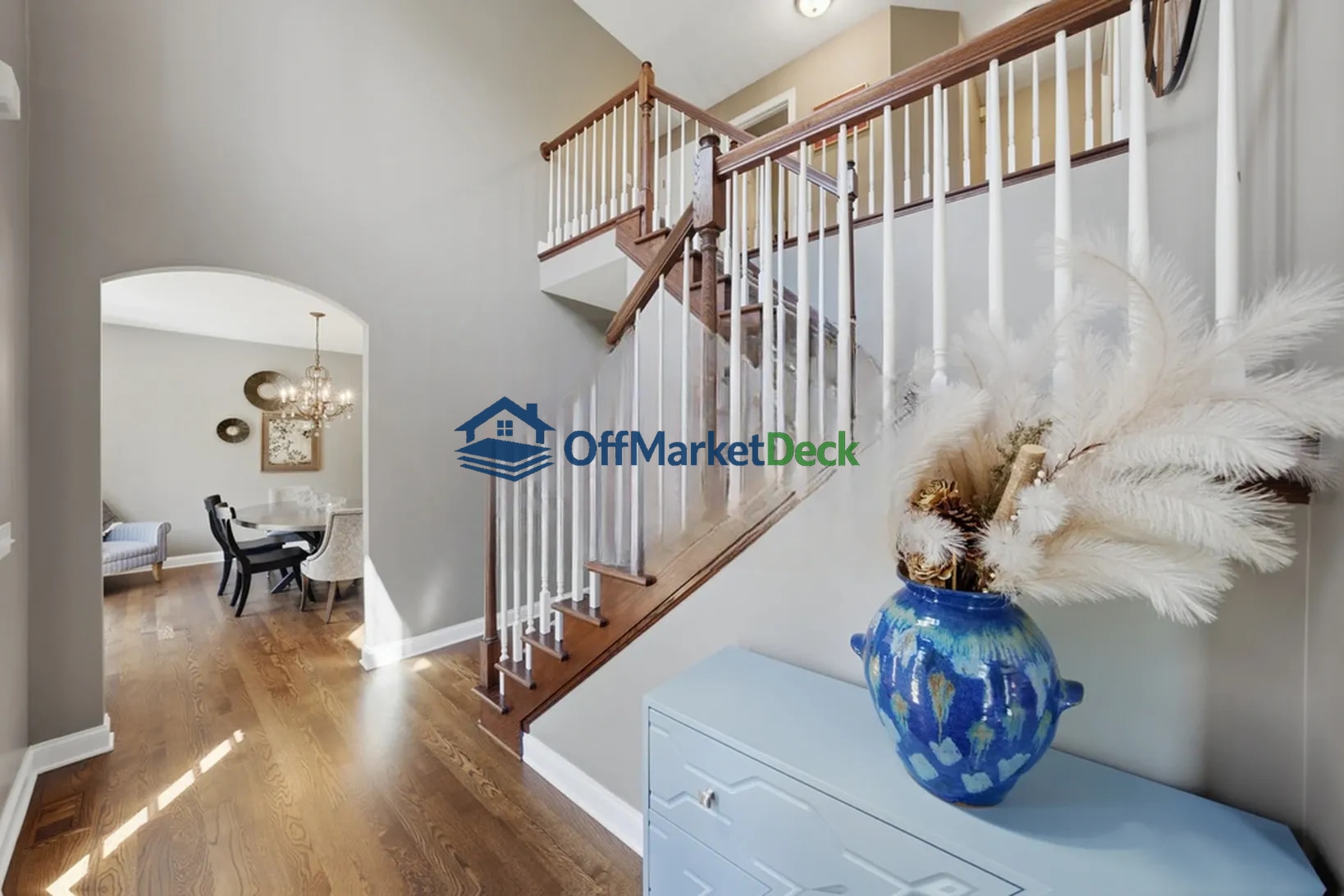Off-market house in Avon Lake, Ohio — 5 beds, 4.5 baths, $740,000 — photo 4 of 8
