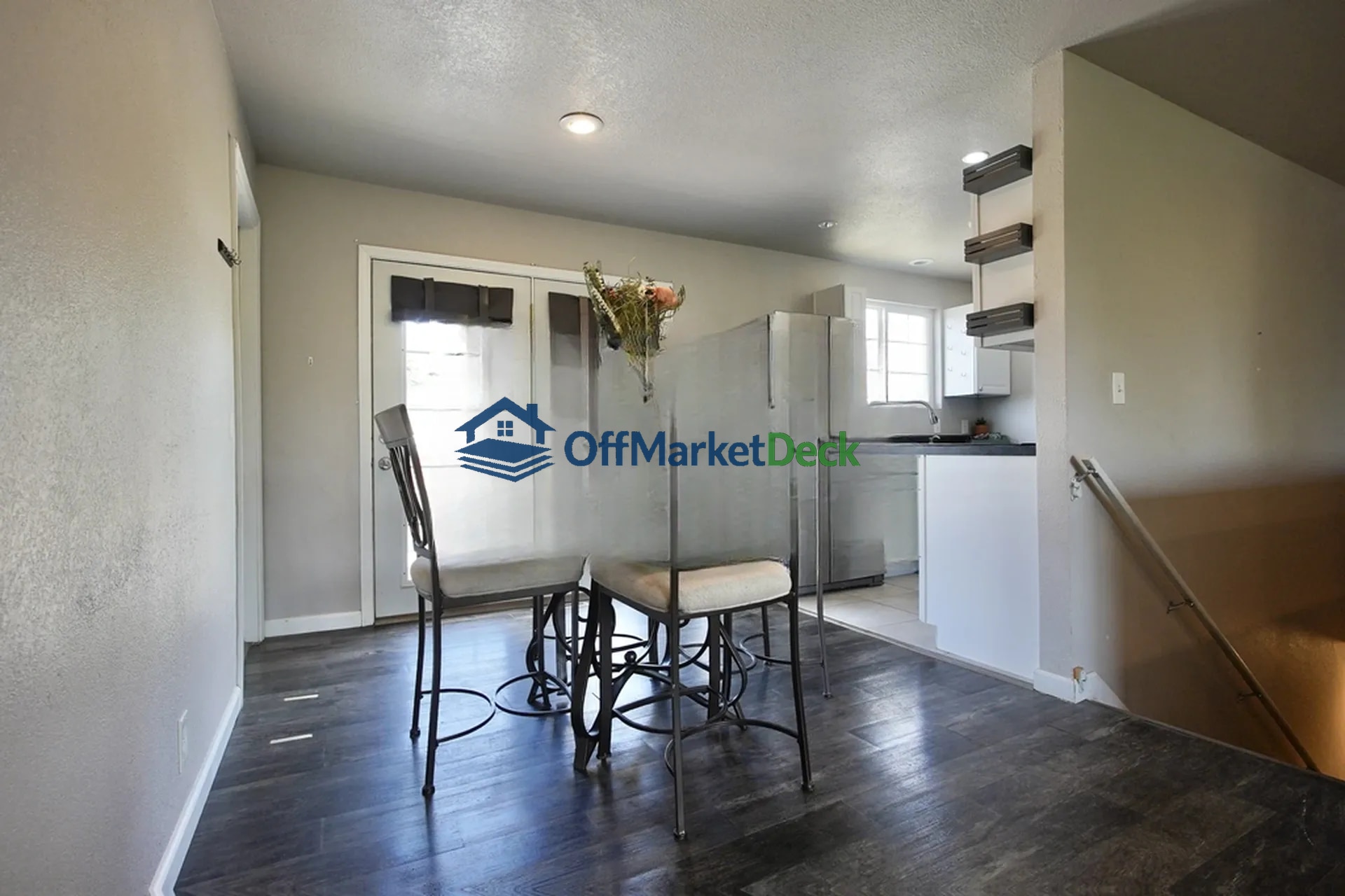 Off-market house in Bar Nunn, Wyoming — 4 beds, 2 baths, $310,000 — photo 6 of 8