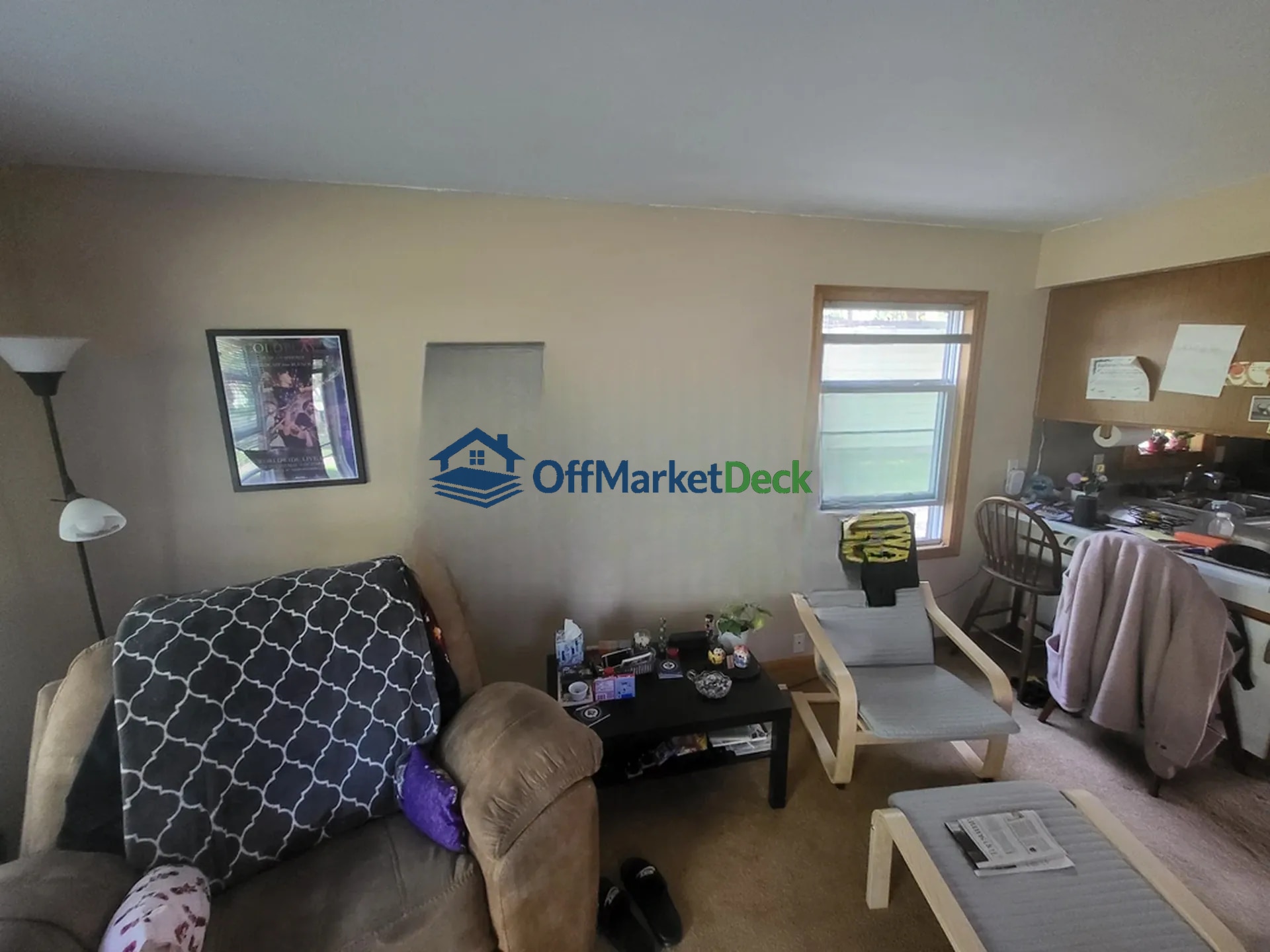 Off-market house in Minneapolis, Minnesota — 2 beds, 1 bath, $242,000 — photo 5 of 8