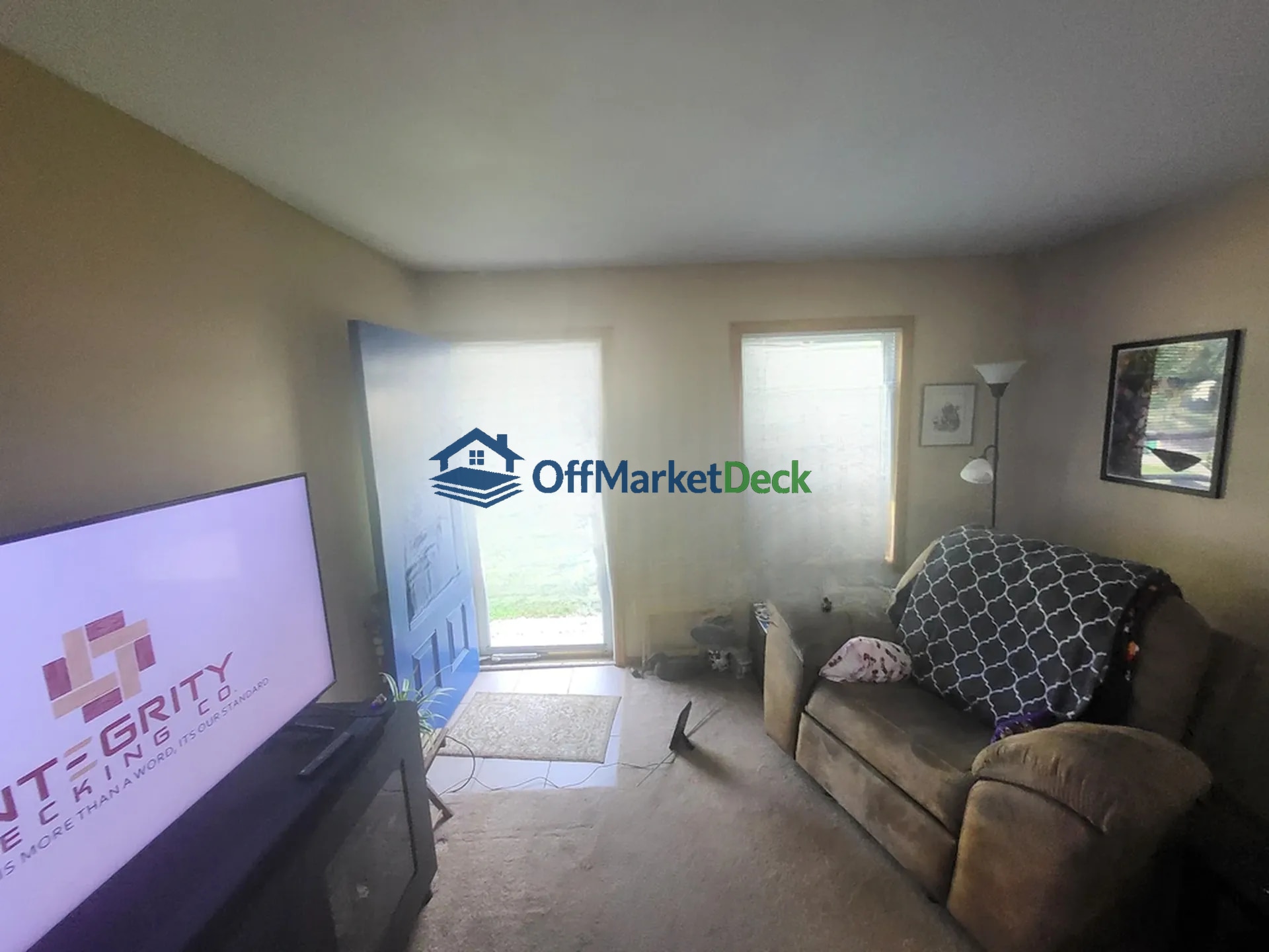 Off-market house in Minneapolis, Minnesota — 2 beds, 1 bath, $242,000 — photo 4 of 8