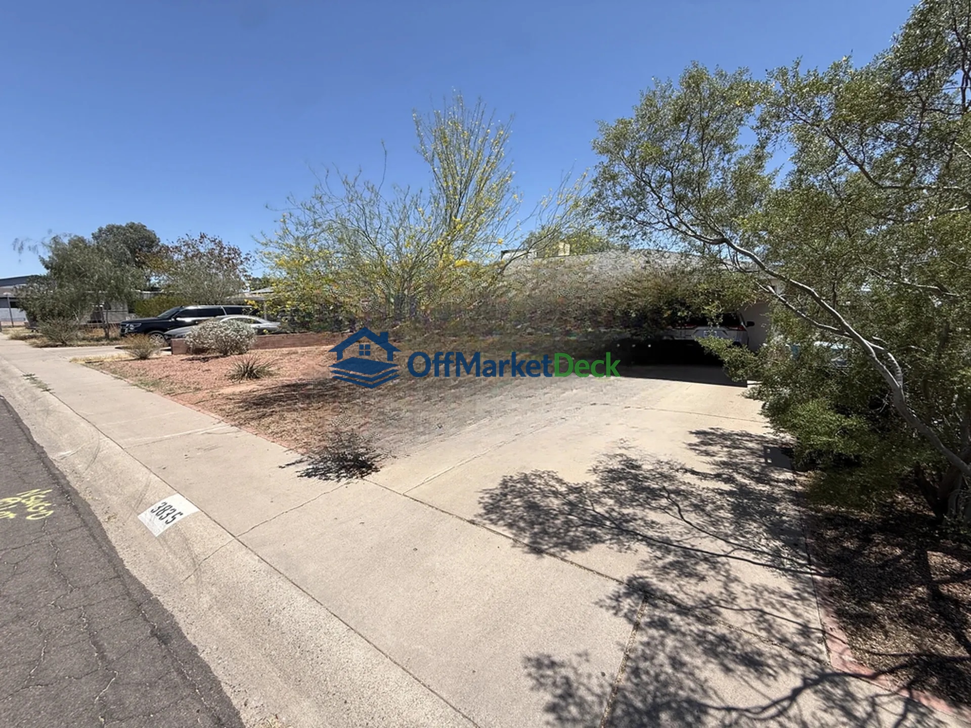 Off-market house in Phoenix, Arizona — 3 beds, 1 bath, $274,990