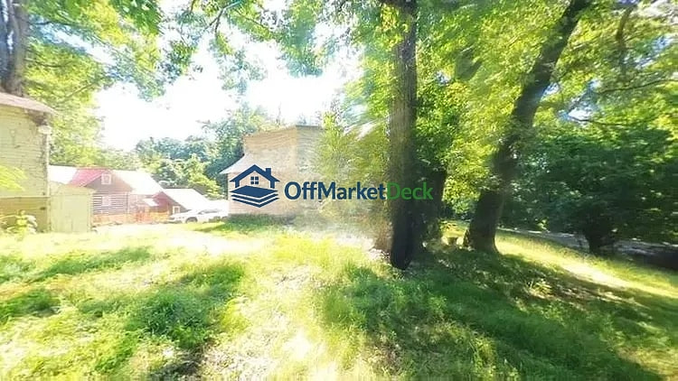 Off-market house in Ashland, Kentucky — 3 beds, 1 bath, $45,000 — photo 2 of 8