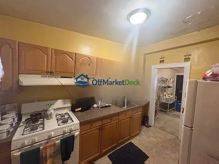 Off-market house in Baltimore, Maryland — 2 beds, 1 bath, $83,400 — photo 8 of 8