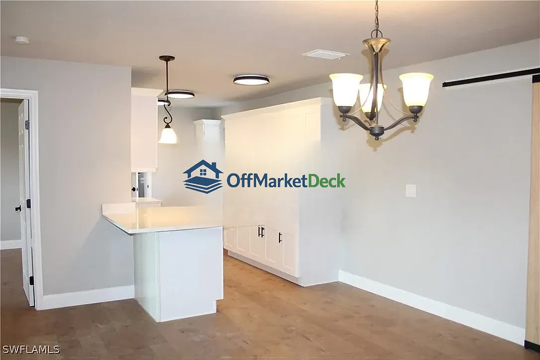 Off-market house in Alva, Florida — 4 beds, 3 baths, $30,000 — photo 5 of 6
