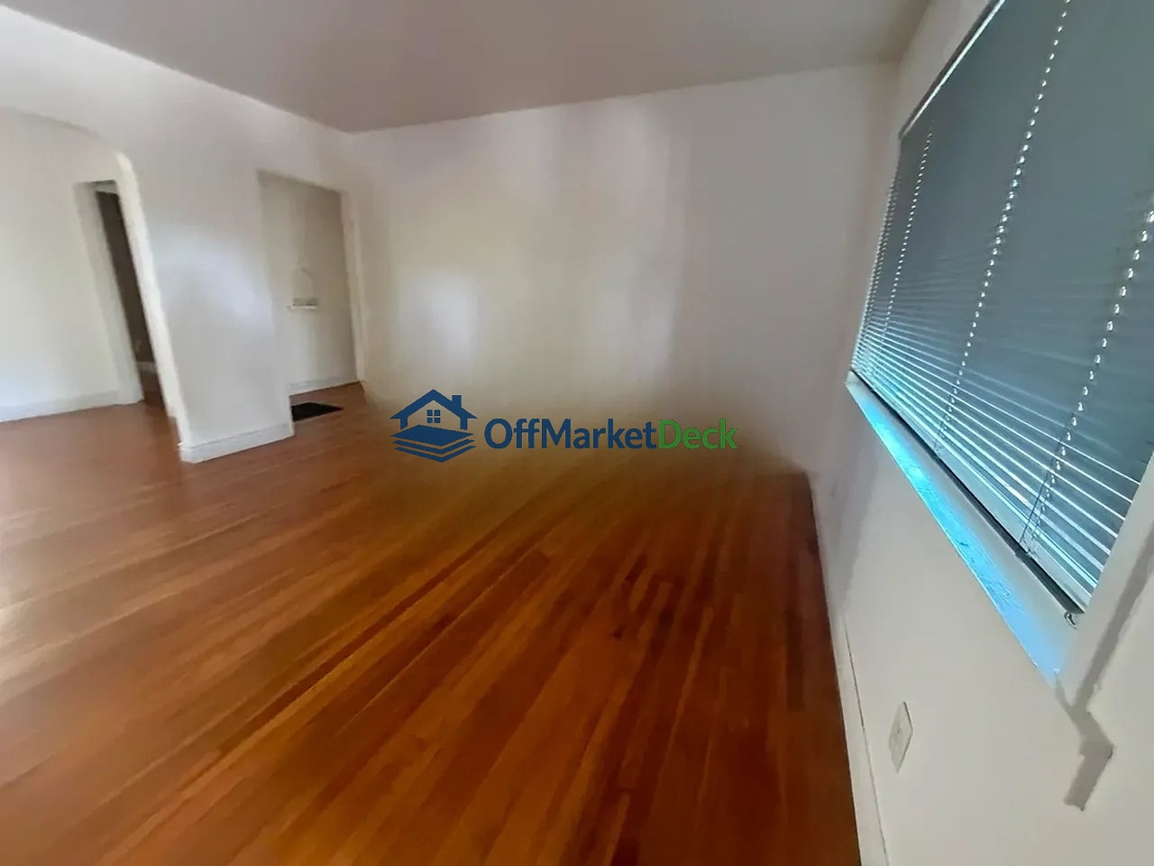 Off-market house in San Rafael, California — 3 beds, 2 baths, $799,900 — photo 7 of 8