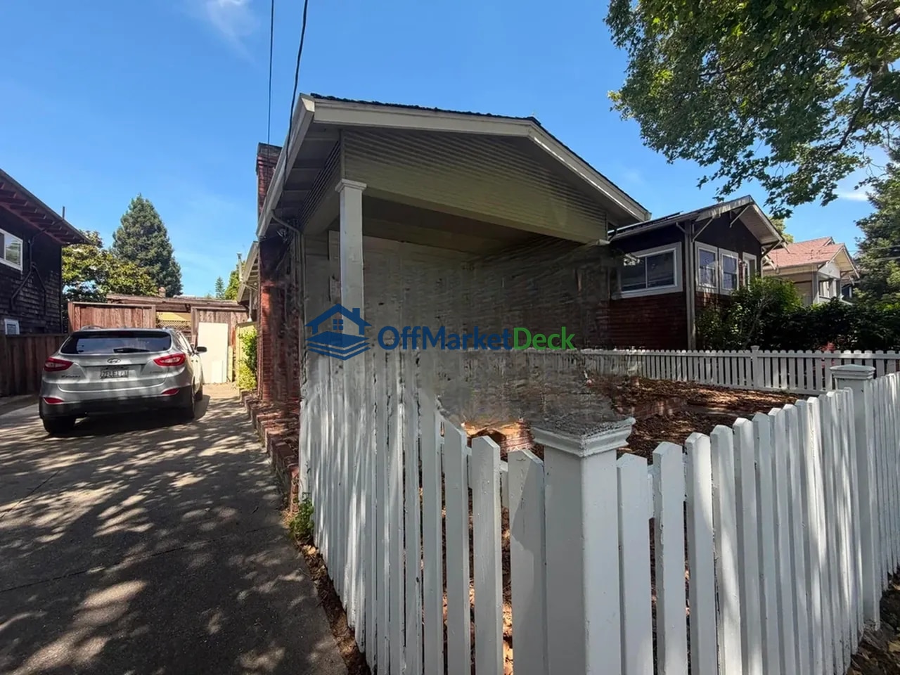 Off-market house in San Rafael, California — 3 beds, 2 baths, $799,900 — photo 2 of 8