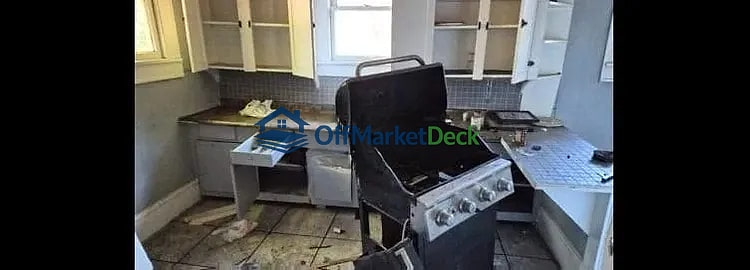 Off-market house in Shreveport, Louisiana — 3 beds, 2 baths, $19,250 — photo 5 of 8