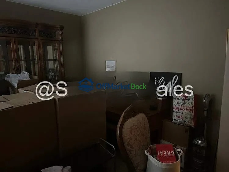 Off-market house in Sacramento, California — 2 beds, 2 baths, $310,000 — photo 2 of 8