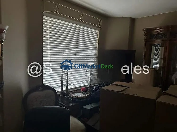 Off-market house in Sacramento, California — 2 beds, 2 baths, $310,000 — photo 4 of 8
