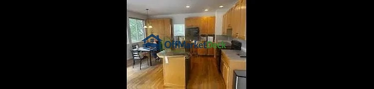 Off-market house in Lafayette, Colorado — 4 beds, 3 baths, $699,000 — photo 4 of 8