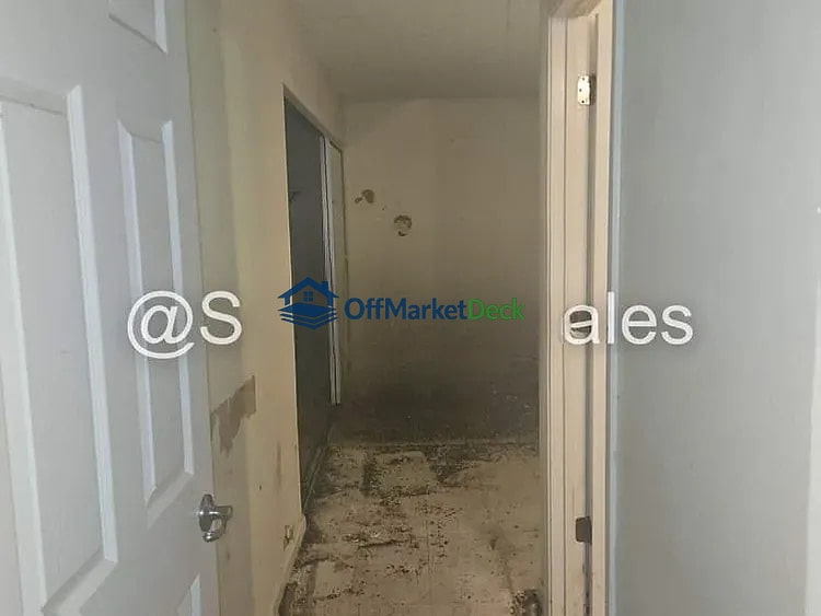 Off-market house in Sacramento, California — 3 beds, 2 baths, $245,000 — photo 4 of 8