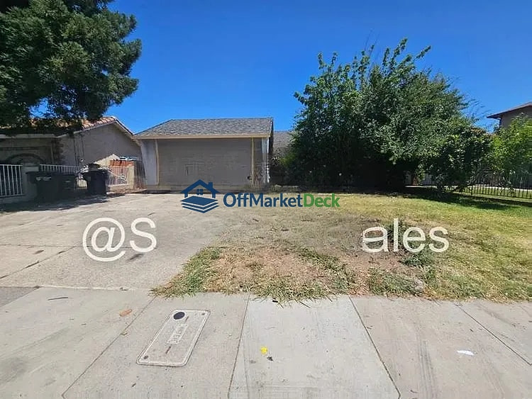 Off-market house in Sacramento, California — 3 beds, 2 baths, $245,000