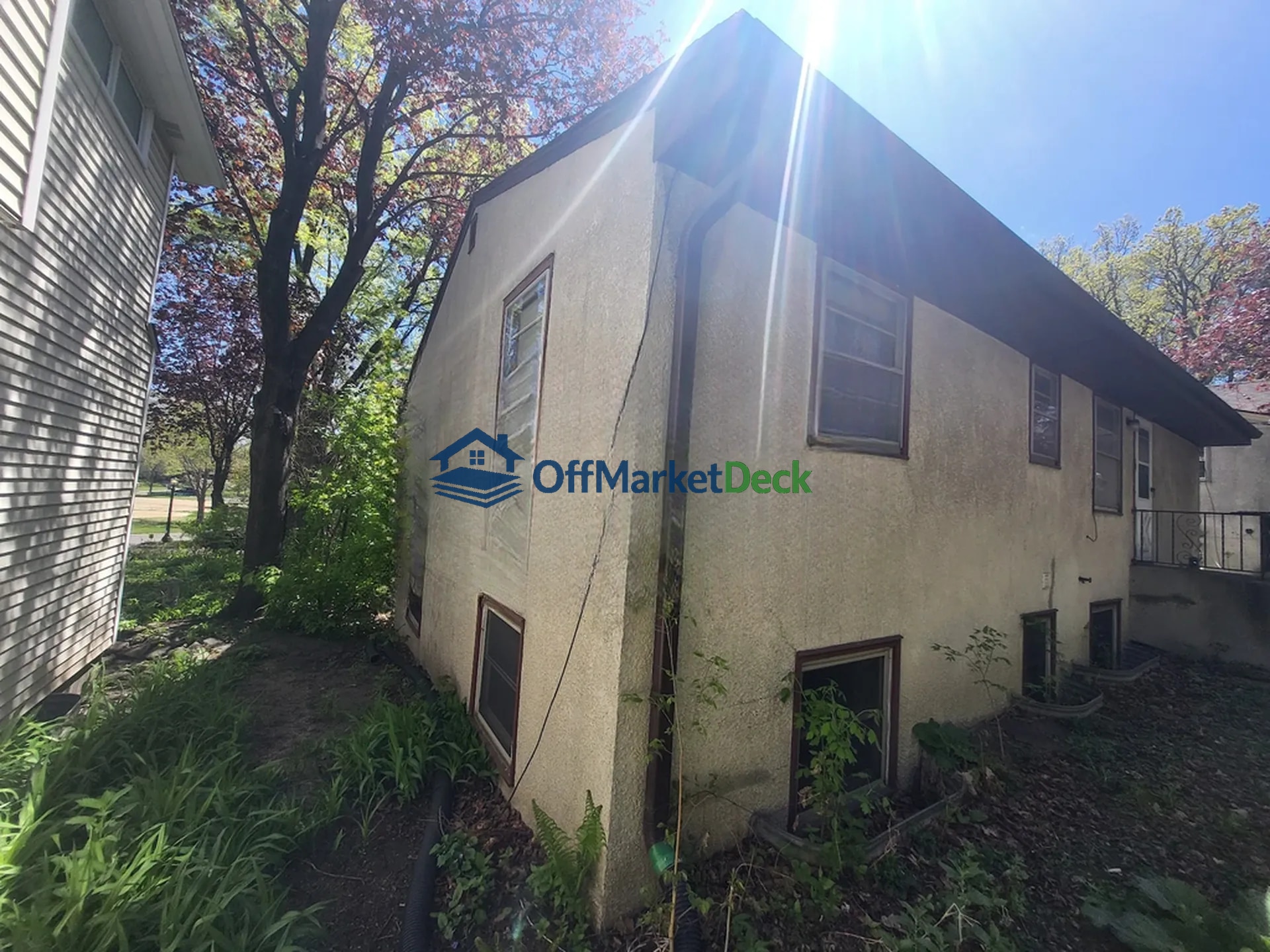 Off-market house in Saint Paul, Minnesota — 4 beds, 2 baths, $259,000 — photo 6 of 8