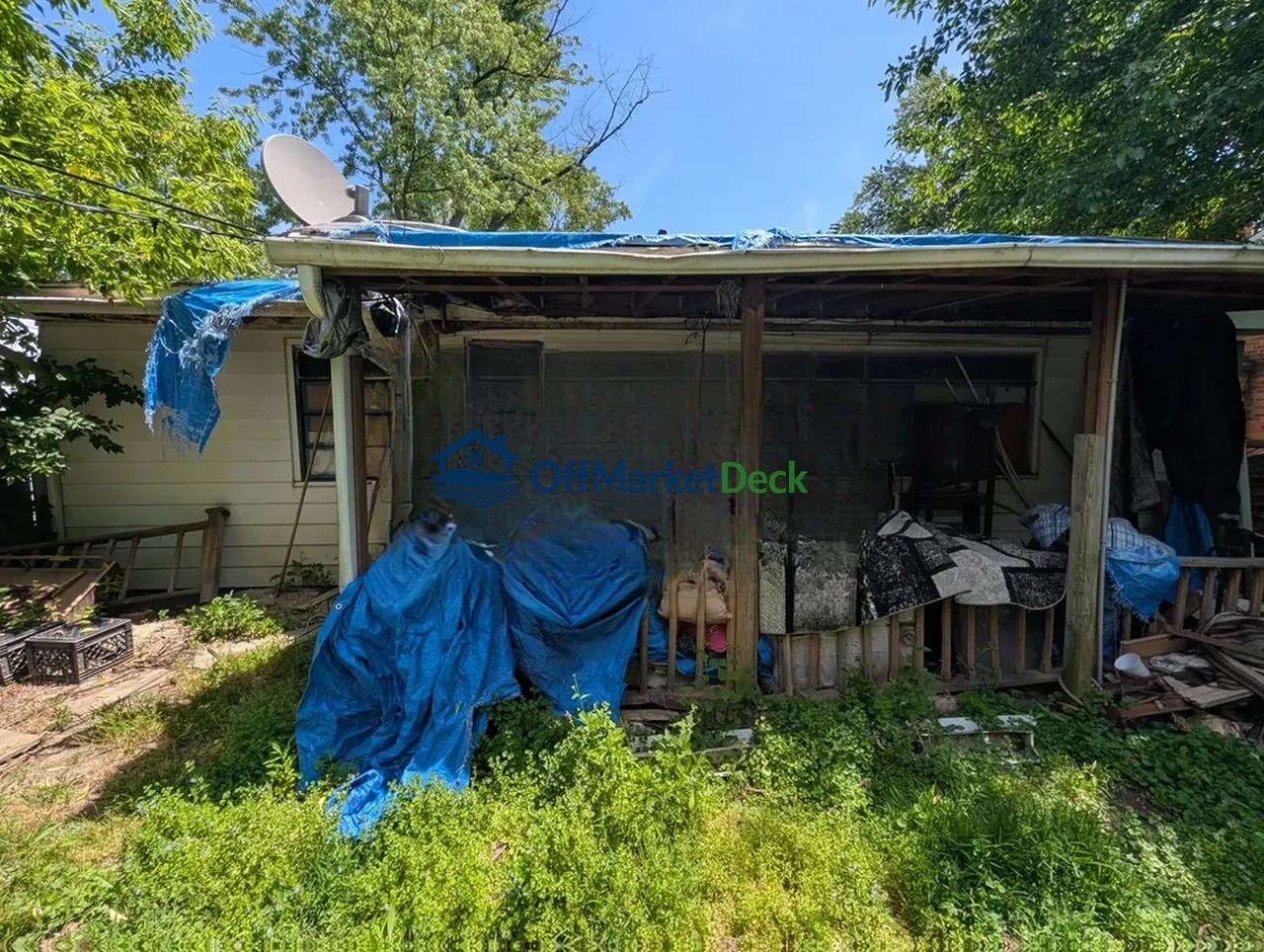 Off-market house in Detroit, Michigan — 3 beds, 1 bath, $33,900 — photo 5 of 8