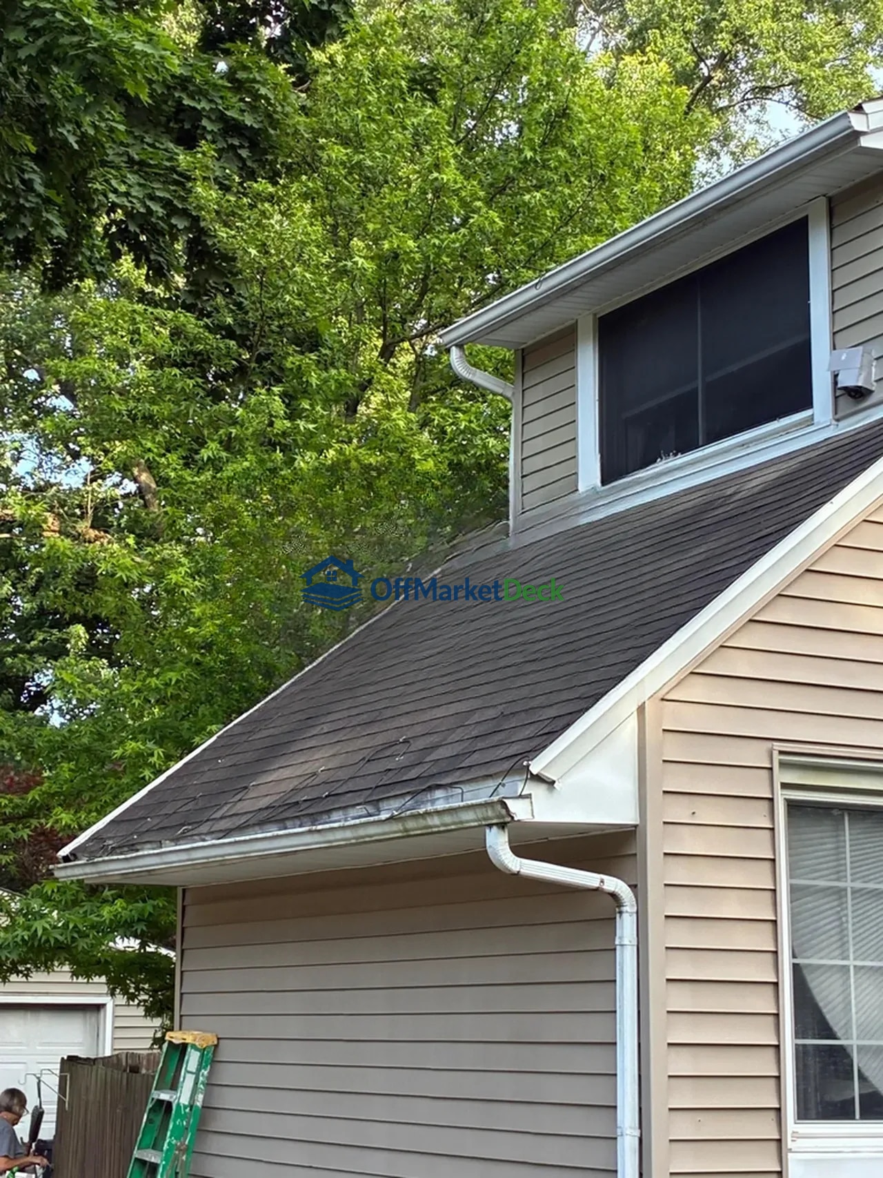 Off-market house in Akron, Ohio — 2 beds, 1 bath, $59,900 — photo 5 of 8