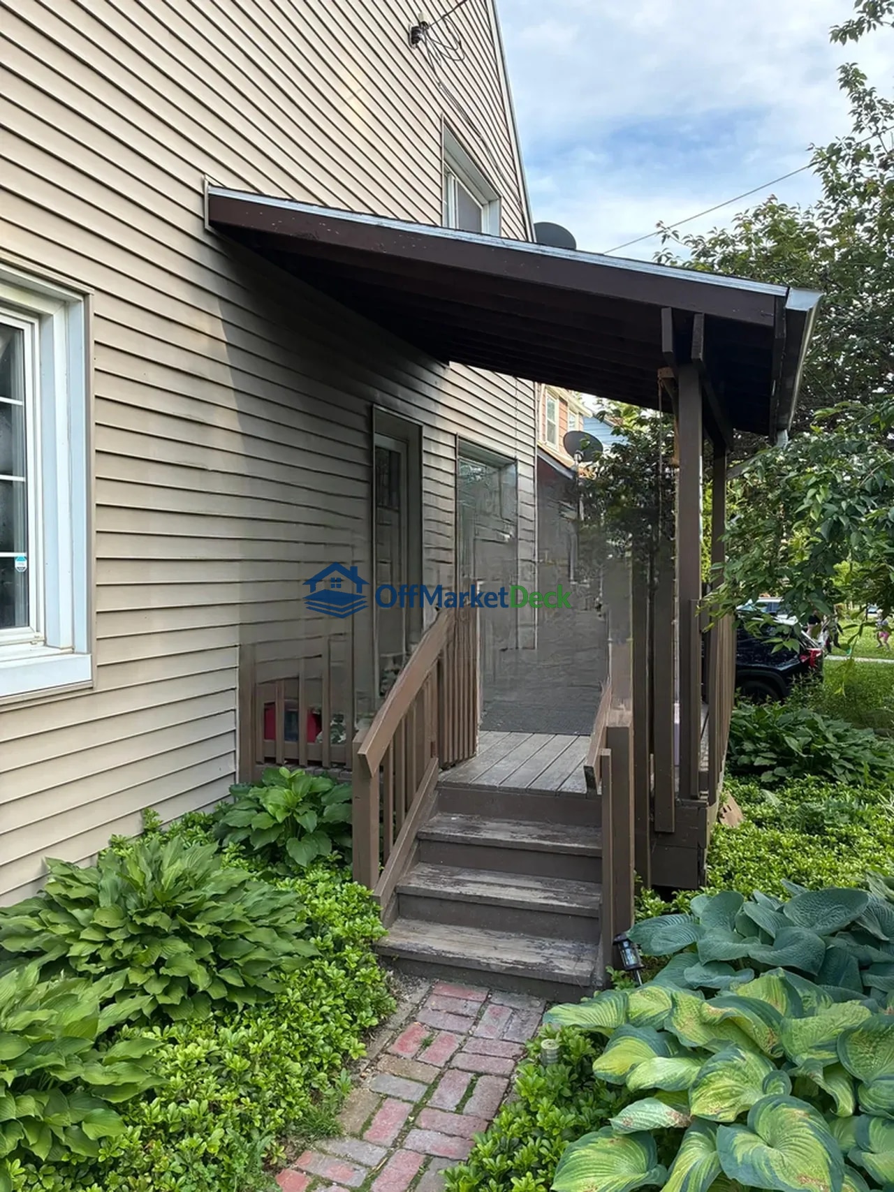 Off-market house in Akron, Ohio — 2 beds, 1 bath, $59,900 — photo 4 of 8