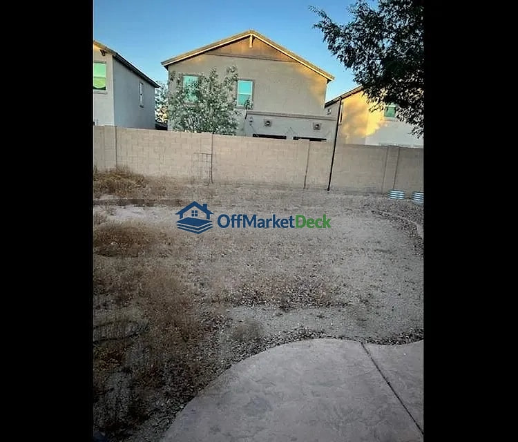Off-market house in Mesa, Arizona — 3 beds, 2 baths, $425,000