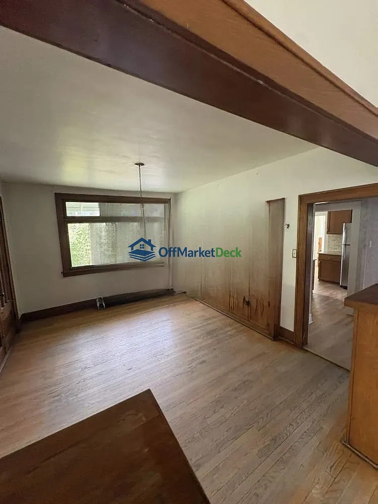 Off-market house in Denver, Colorado — 2 beds, 2 baths, $825,000 — photo 3 of 8