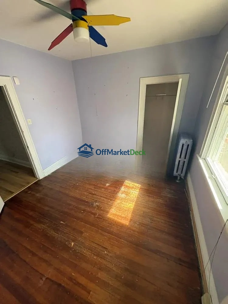 Off-market house in Denver, Colorado — 2 beds, 2 baths, $825,000 — photo 8 of 8