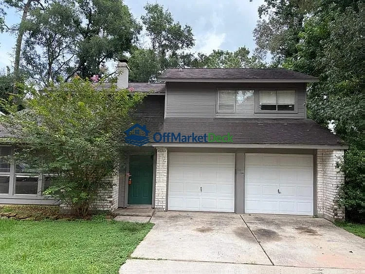 Off-market house in Spring, Texas — 3 beds, 2 baths, $226,000 — photo 3 of 8