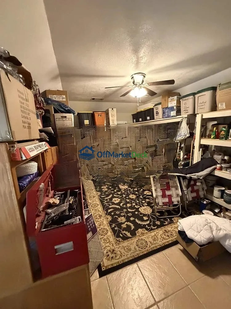 Off-market house in Fort Worth, Texas — 4 beds, 3 baths, $309,000 — photo 6 of 8