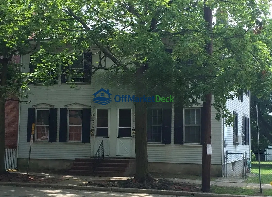 Off-market duplex in Salem, New Jersey — 4 beds, 2 baths, $230,000