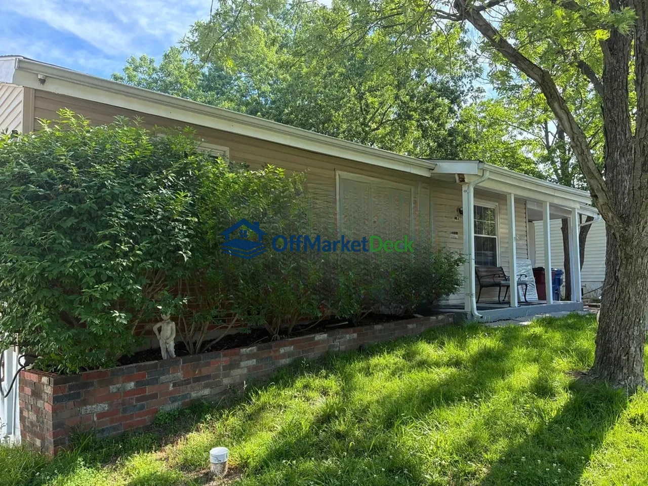 Off-market house in Fenton, Missouri — 3 beds, 1 bath, $229,900 — photo 7 of 8