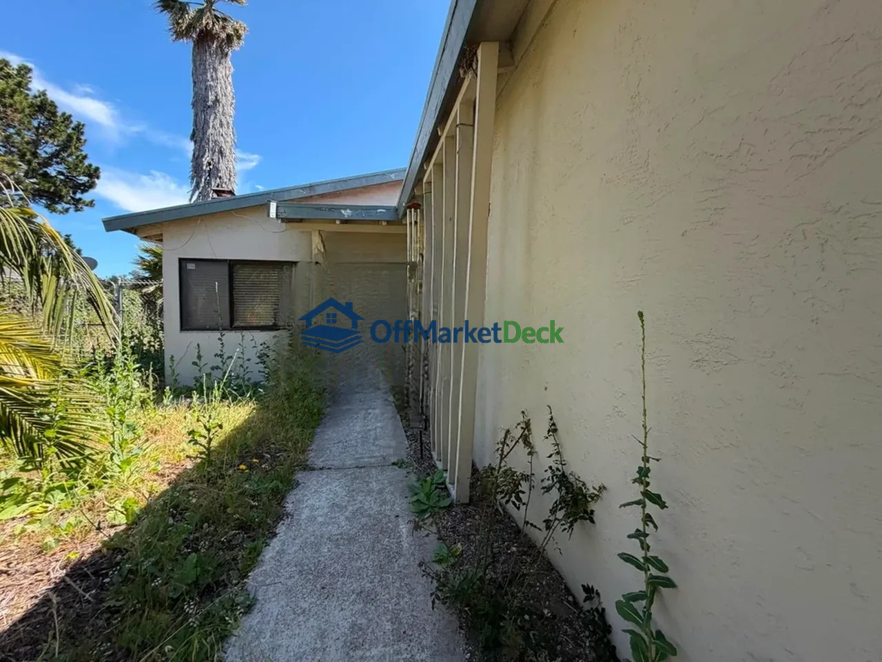 Off-market house in Pinole, California — 3 beds, 1.5 baths, $499,900 — photo 4 of 8