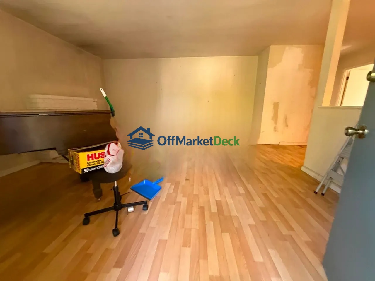 Off-market house in Pinole, California — 3 beds, 1.5 baths, $499,900 — photo 6 of 8