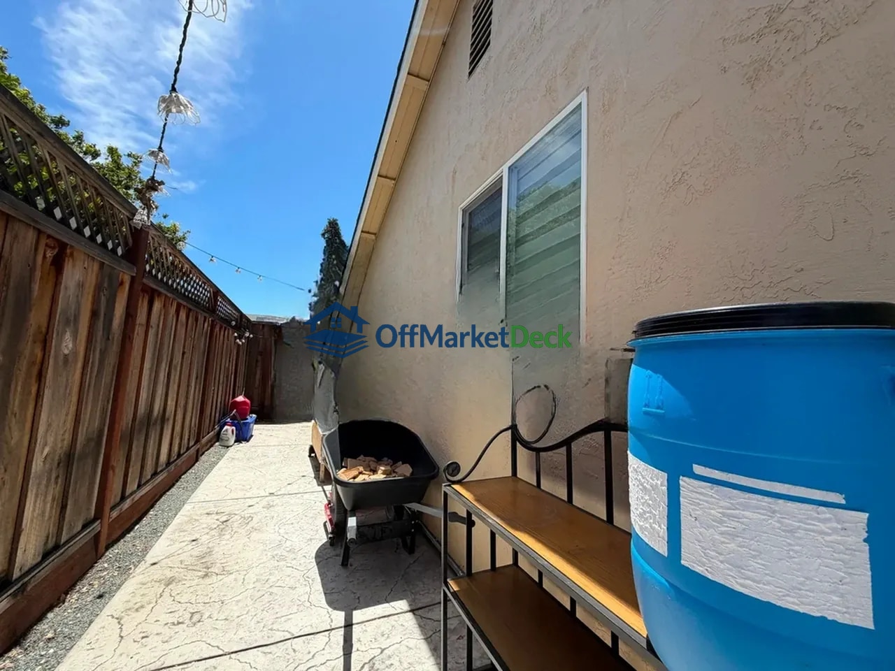 Off-market house in Livermore, California — 3 beds, 2 baths, $899,900 — photo 3 of 8