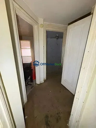 Off-market multi family in Detroit, Michigan — 3 beds, 1 bath, $19,900 — photo 8 of 8