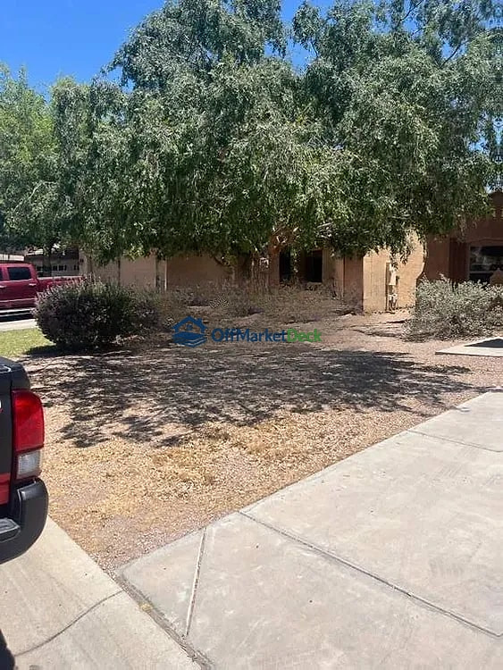 Off-market house in Maricopa, Arizona — 3 beds, 2 baths, $199,000 — photo 7 of 8