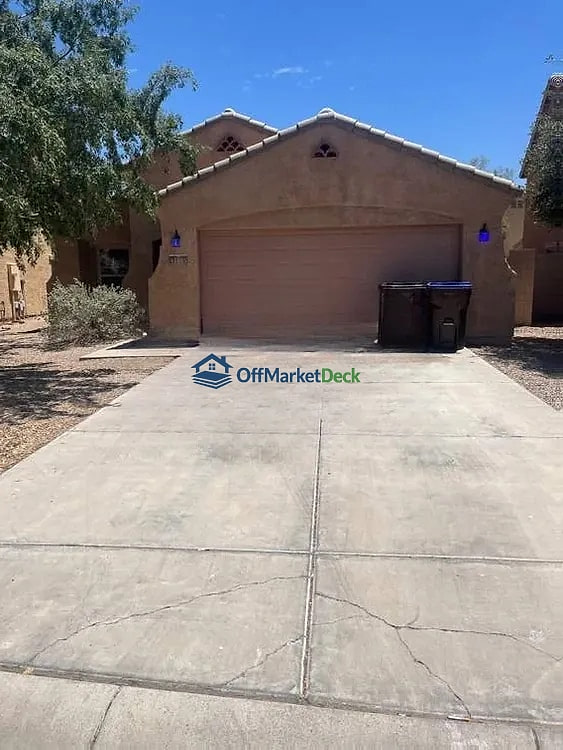 Off-market house in Maricopa, Arizona — 3 beds, 2 baths, $199,000 — photo 5 of 8