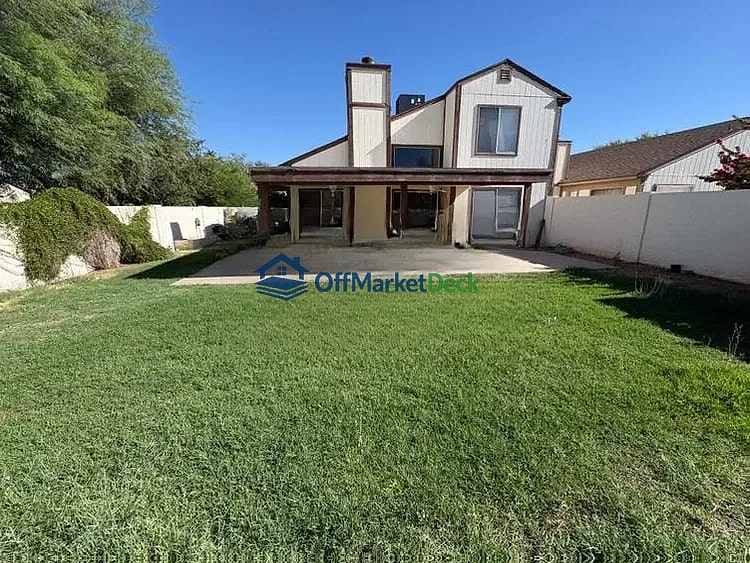 Off-market house in Chandler, Arizona — 3 beds, 2.5 baths, $359,900 — photo 4 of 8