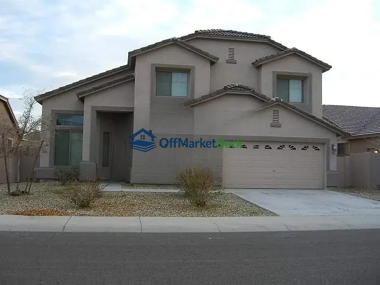 Off-market house in Avondale, Arizona — 4 beds, 3 baths, $355,000 — photo 2 of 8