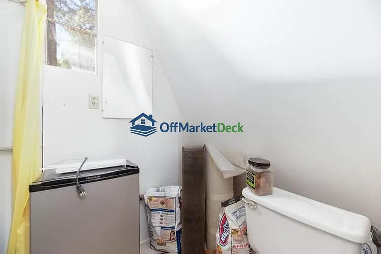 Off-market house in Mormon Lake, Arizona — 3 beds, 1 bath, $129,900 — photo 3 of 8
