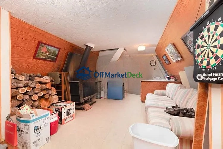 Off-market house in Mormon Lake, Arizona — 3 beds, 1 bath, $129,900 - Blurred background Image