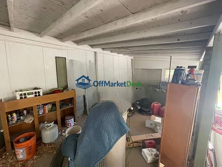Off-market house in Prescott, Arizona — 2 beds, 1 bath, $135,000 — photo 6 of 8