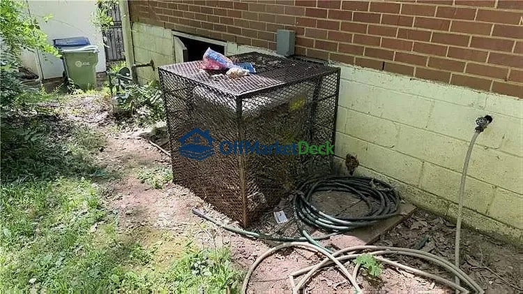 Off-market house in Atlanta, Georgia — 3 beds, 1.5 baths, $130,000 — photo 8 of 8