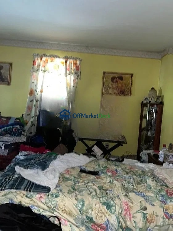 Off-market house in Pemberton Township, New Jersey — 2 beds, 1 bath, $180,000 — photo 5 of 8