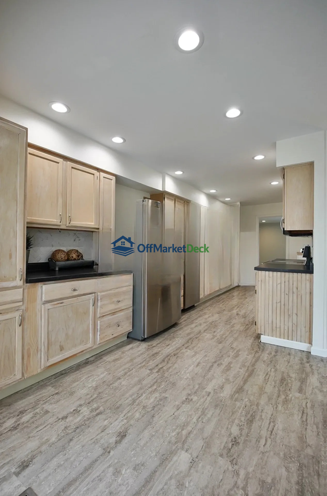 Off-market house in Casper, Wyoming — 4 beds, 2 baths, $335,000 — photo 6 of 8