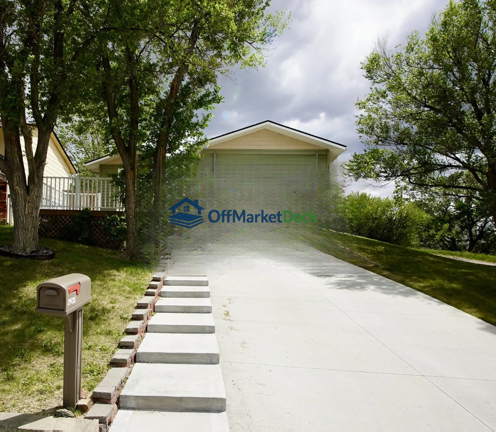Off-market house in Casper, Wyoming — 4 beds, 2 baths, $335,000 - Blurred background Image